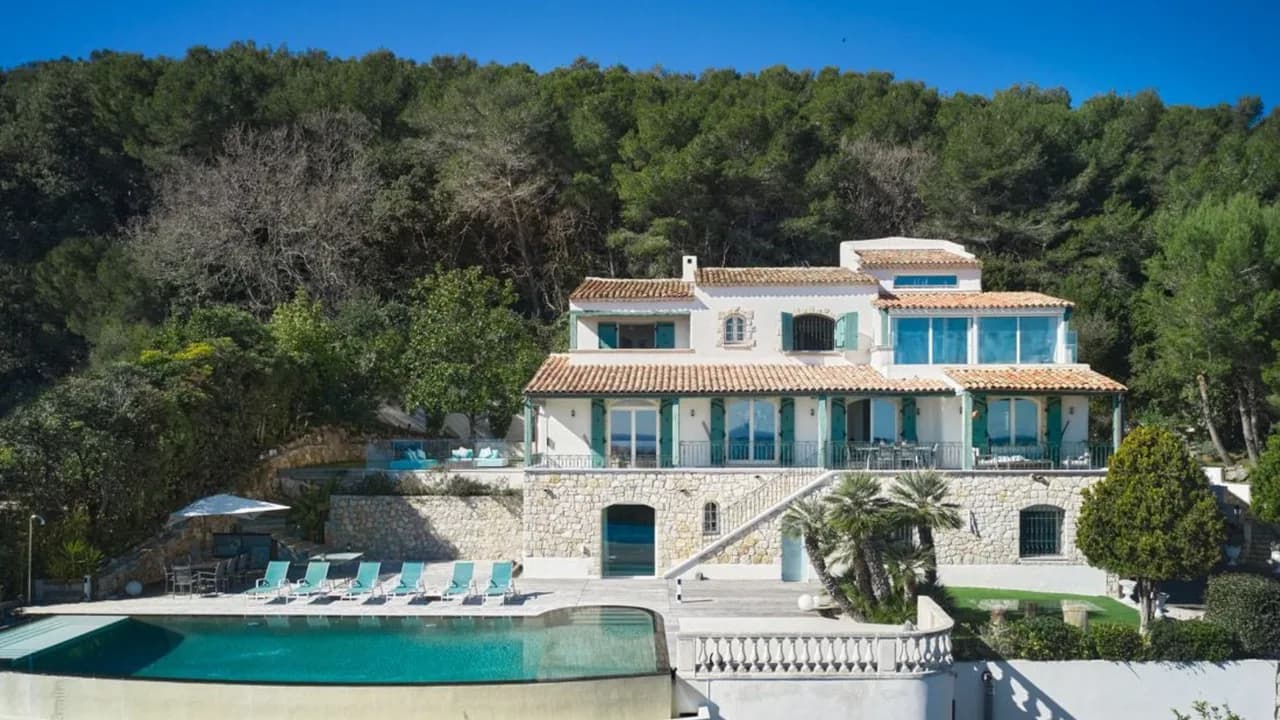 Luxury Living Above the Mediterranean photo 5