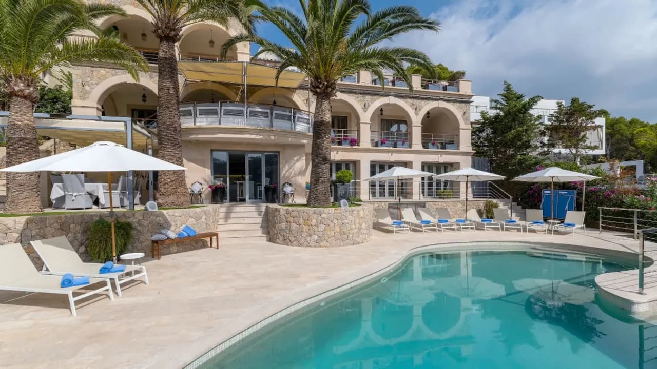 Exclusive Villa With Private Access to Sea photo 5