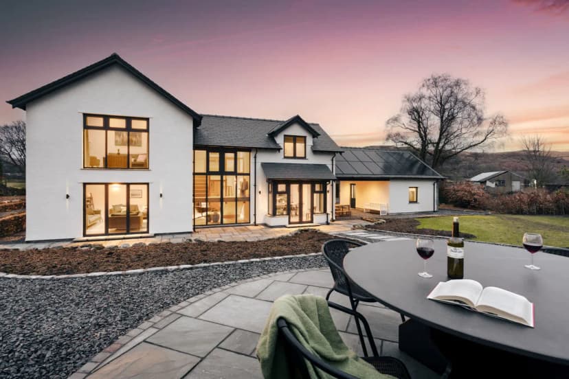 Lily Bank | Ridgestone