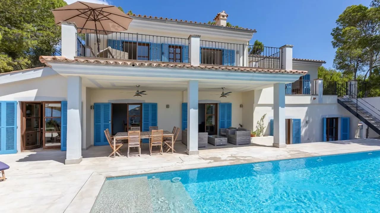 Stunning Sea View Villa With Pool