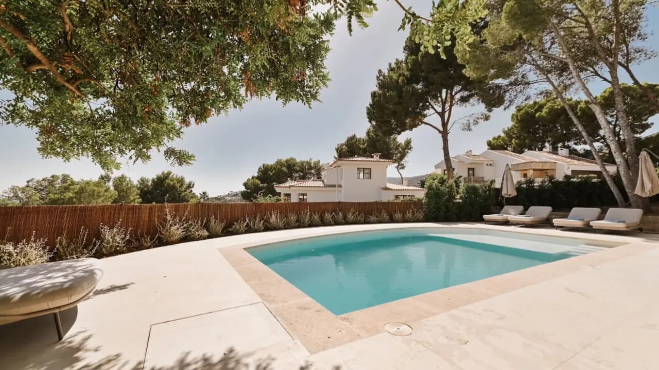 Relaxing Villa With Jacuzzi and Views photo 5