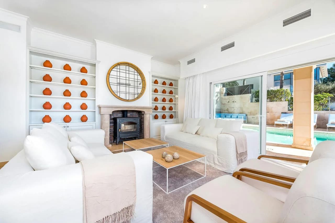 Luxurious Villa With Heated Infinity Pool photo 2