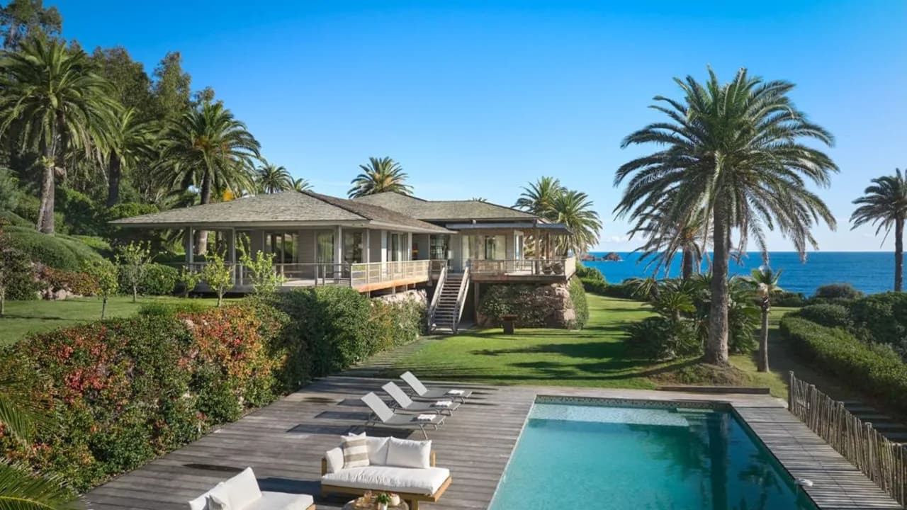 Waterfront Escape With Private Harbor photo 5