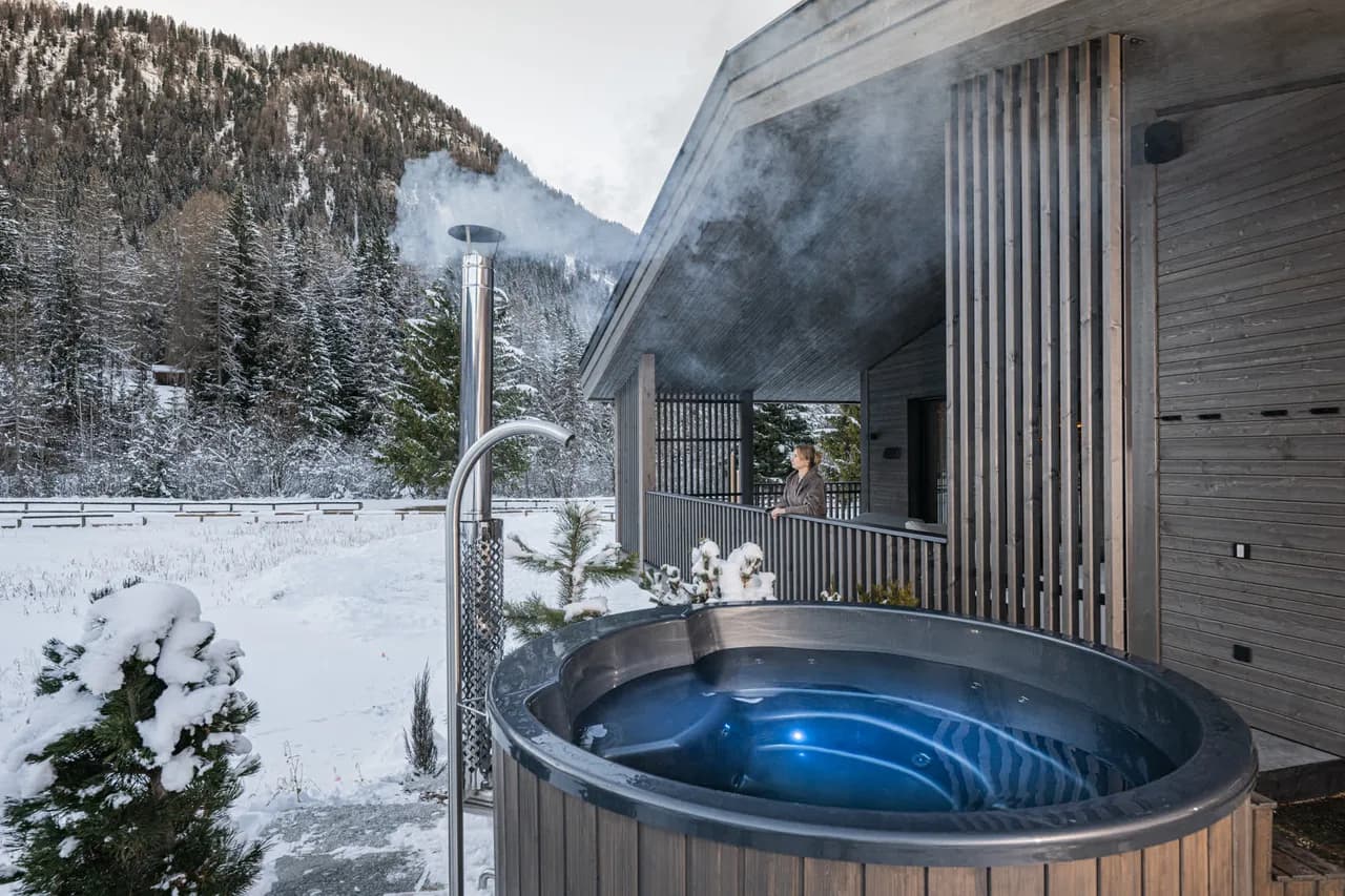 Stunning Chalet With Fun Pool and Sauna photo 2