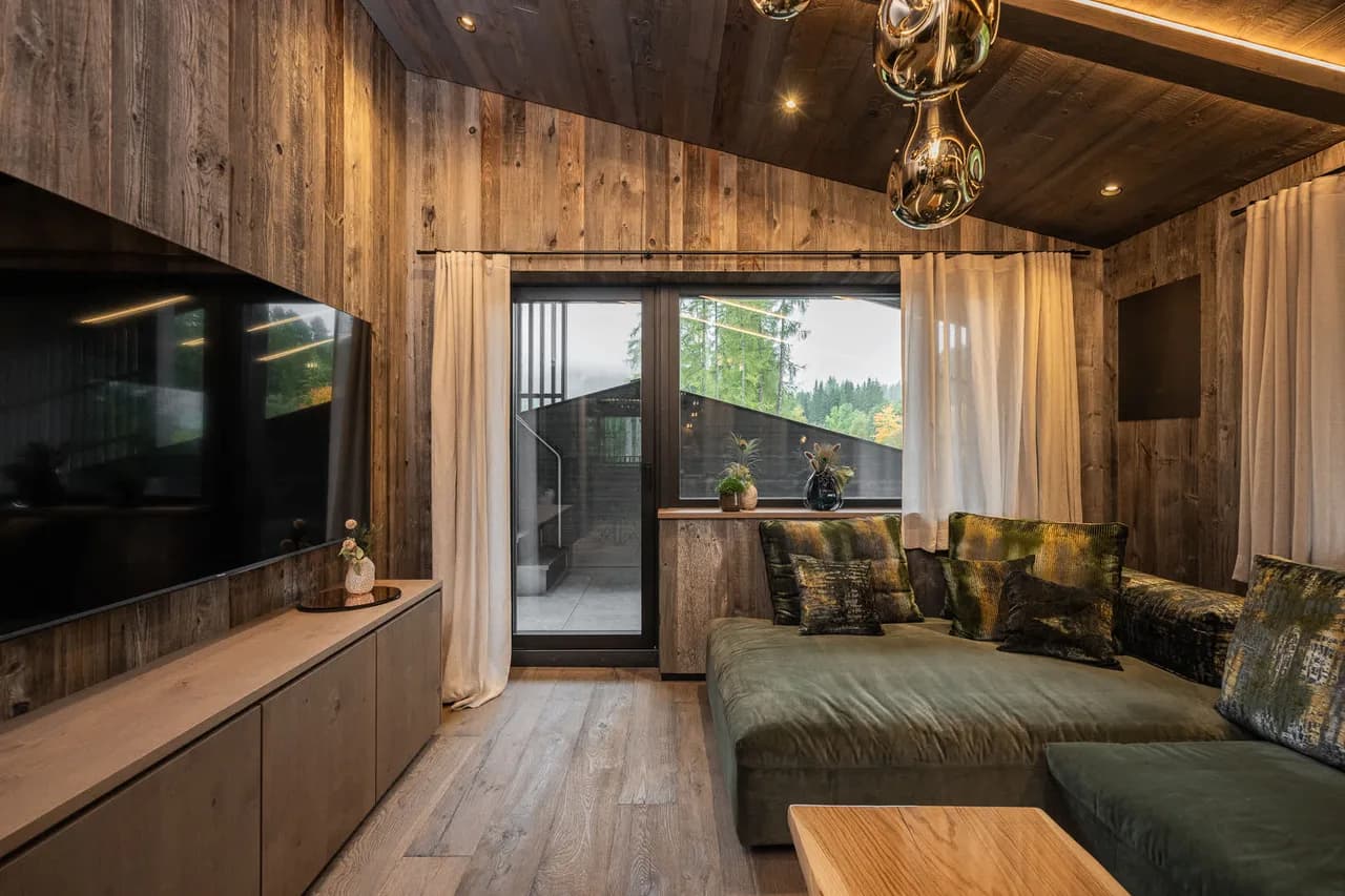 Luxury Mountain Chalet With Private Spa photo 2