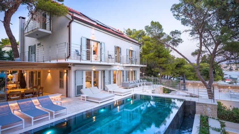 Modern Villa Overlooking Pakleni Islands