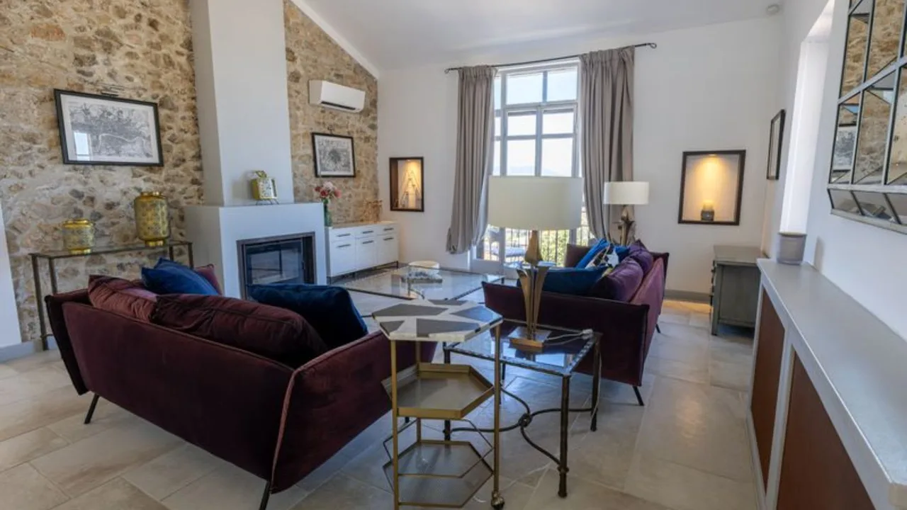 Charming Provencal Villa With Views photo 2
