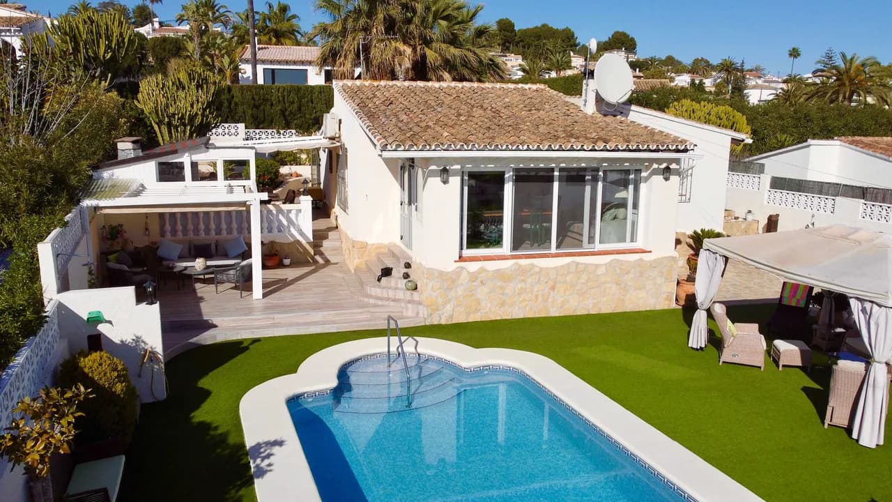 Air-Conditioned Villa with Pool in Moraira, Costa Blanca photo 2