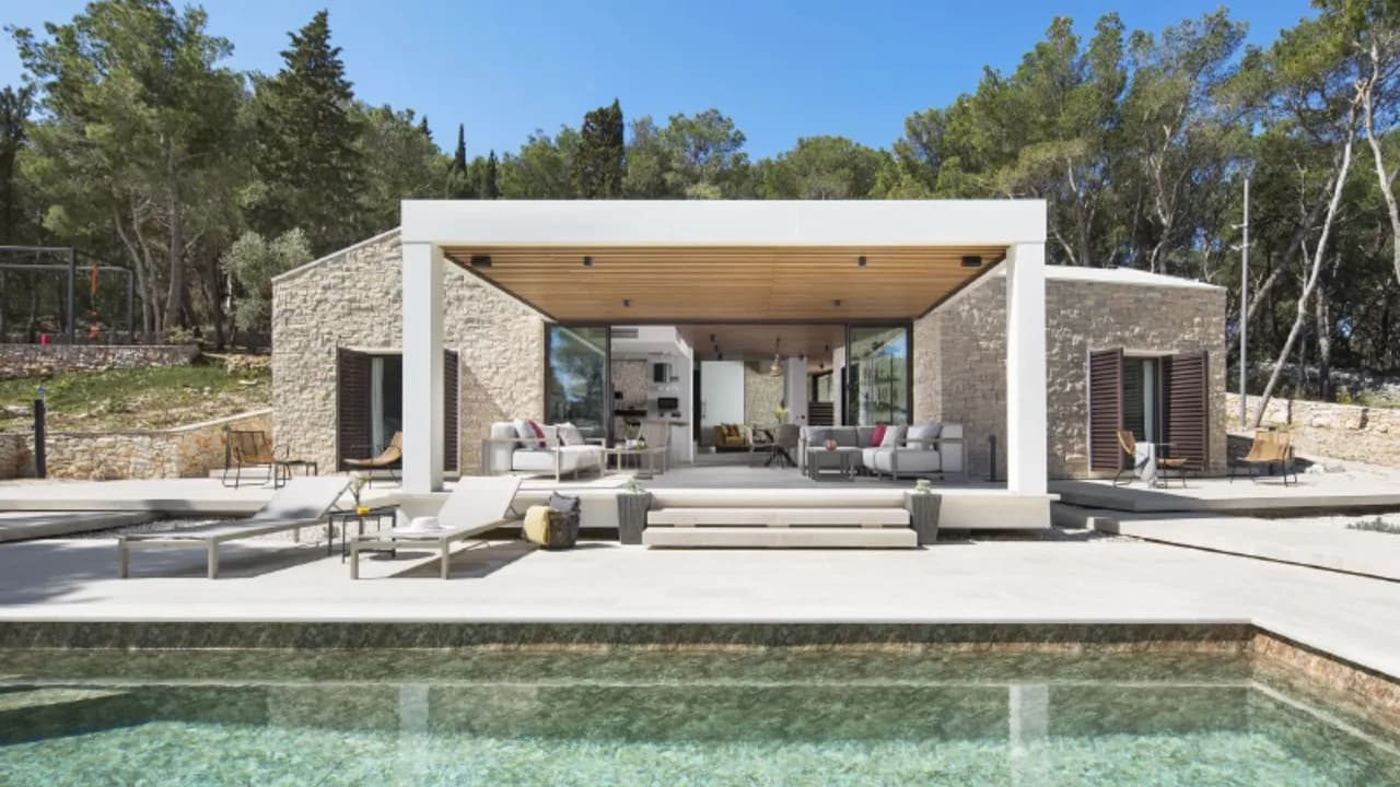 Luxurious Beachfront Haven in Croatia