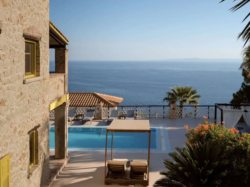 Elegant Seaview Villa With Pool & Vast Interiors