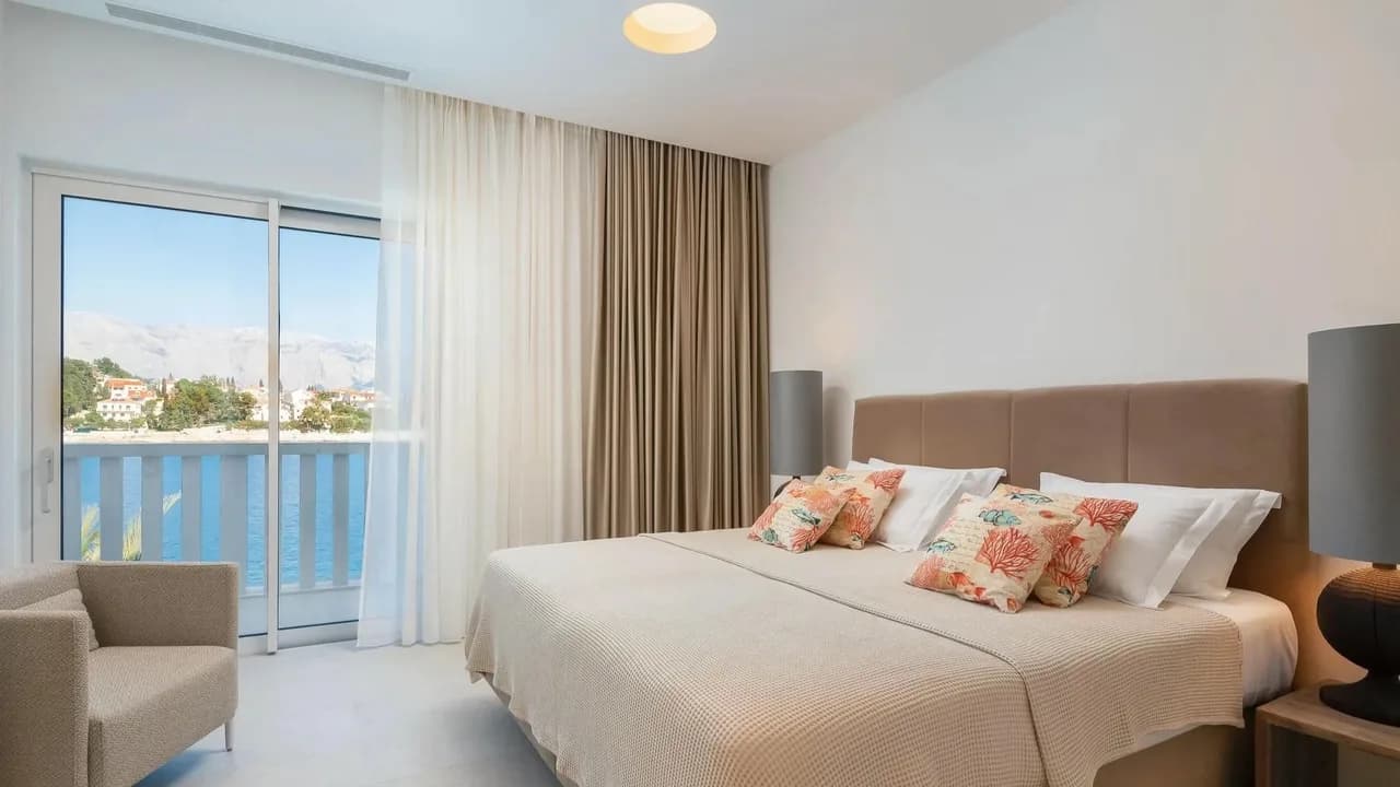 Exclusive Stay With Direct Seafront photo 3