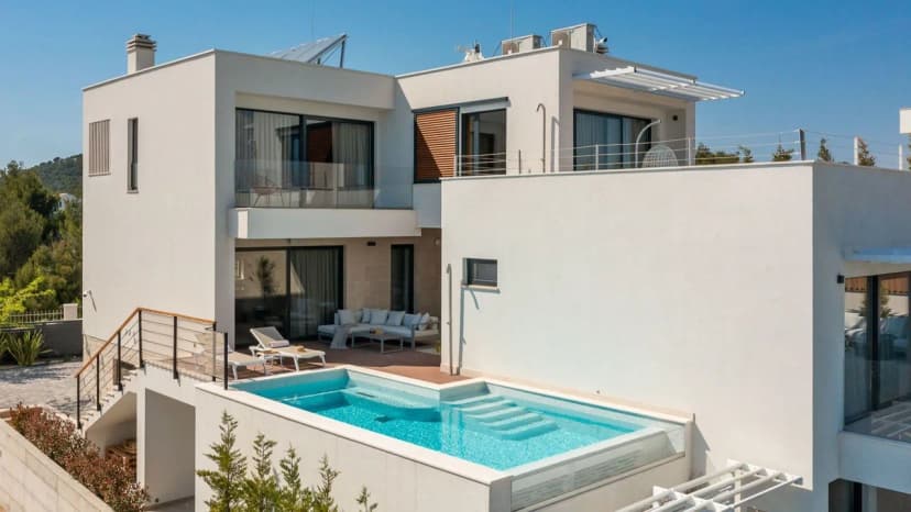 Premium Beachfront Getaway in Murter