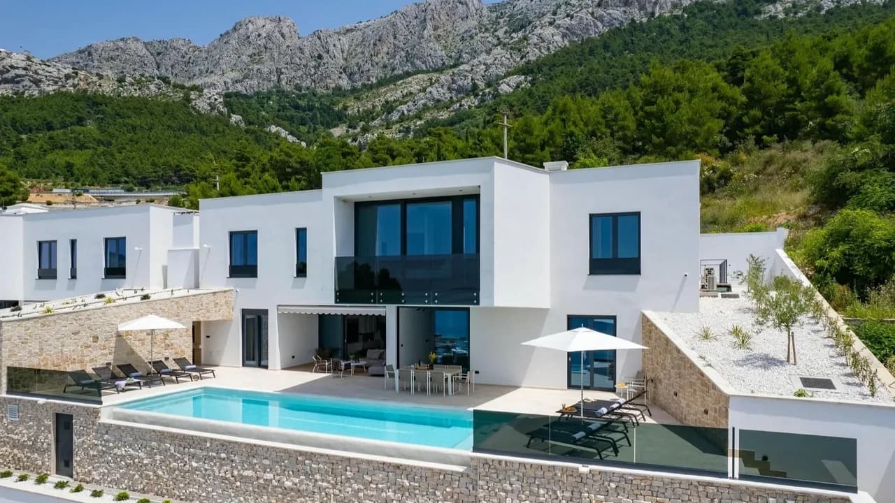 Modern Retreat in Stunning Omiš