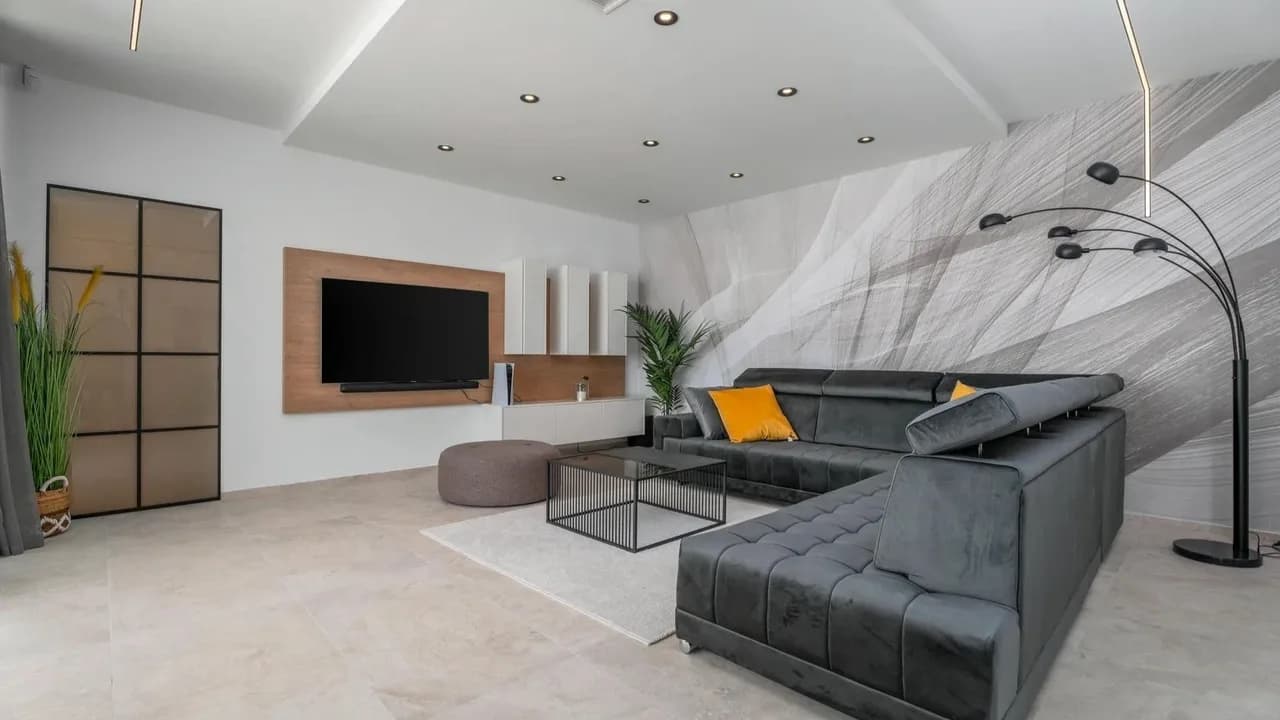 Modern Retreat in Stunning Omiš photo 2