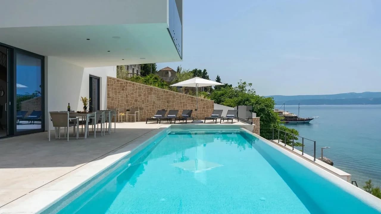 Modern Retreat in Stunning Omiš photo 5