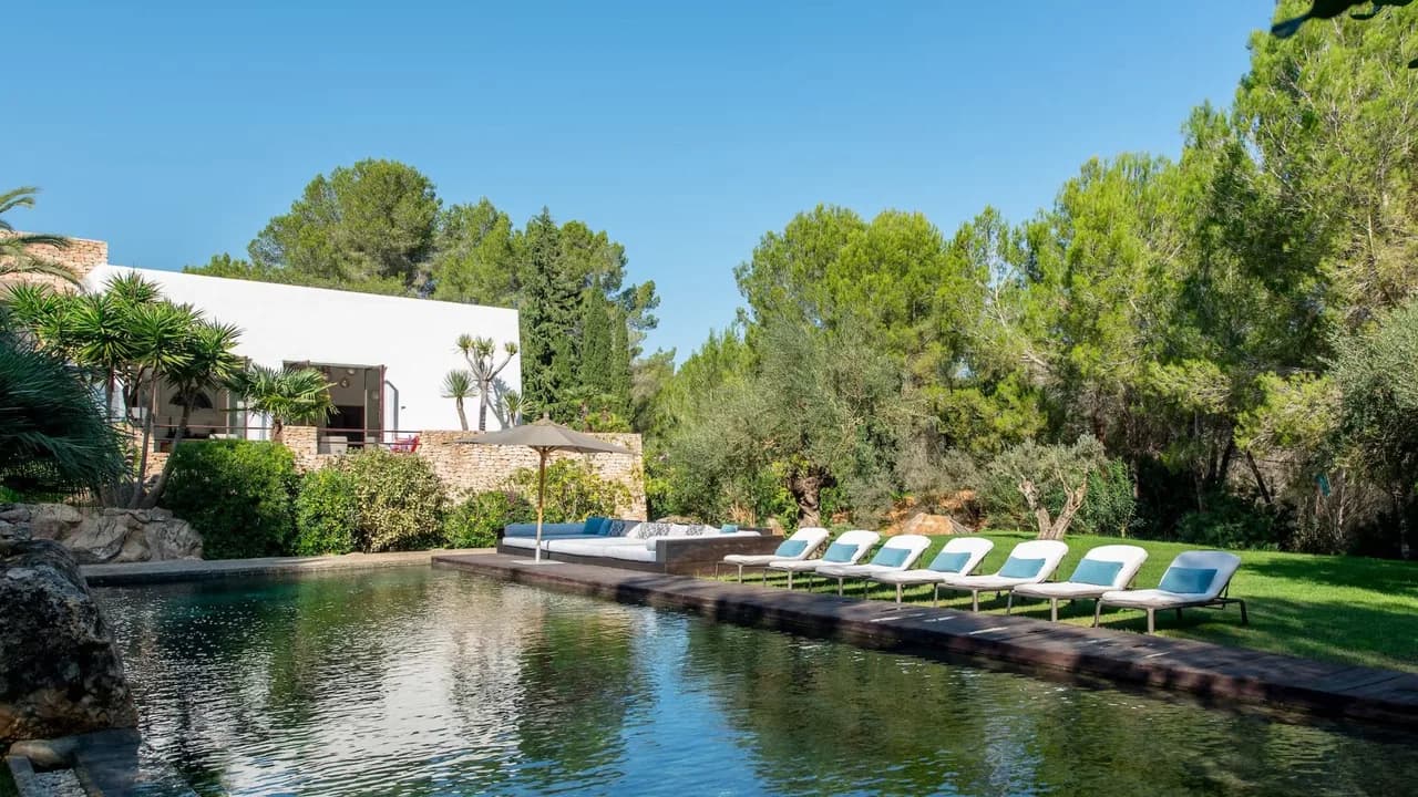 Spacious Modern Villa Near Santa Gertrudis