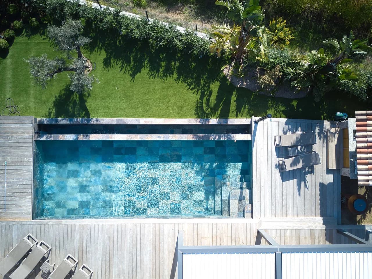 Jacuzzi Pool Villa in France photo 3