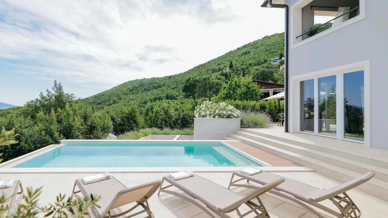 Sophisticated Villa Overlooking Kvarner photo 4