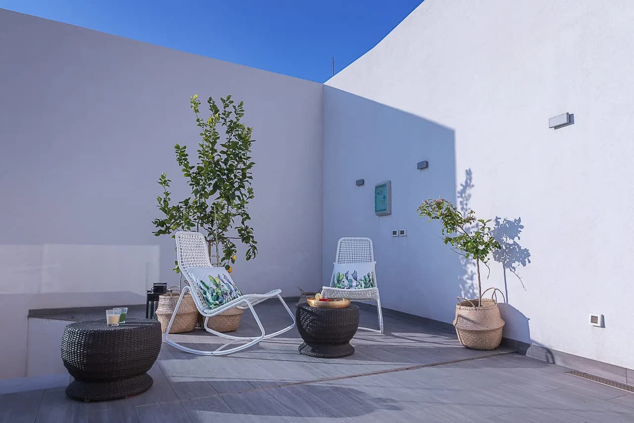Luxurious Seaside Villa With Private Pool photo 4