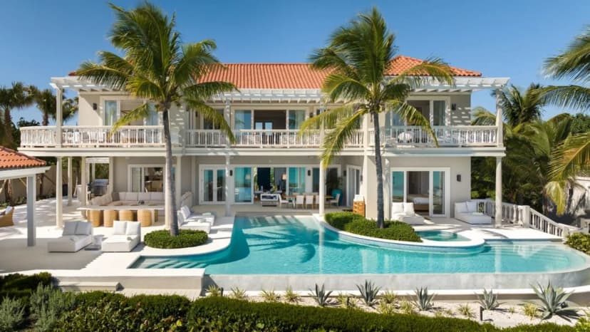 Oceanfront Villa With Heated Pool and Beach Views