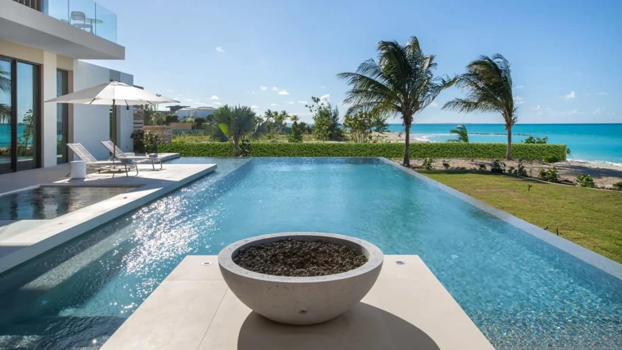 Stunning Beach Villa With Heated Pool photo 5