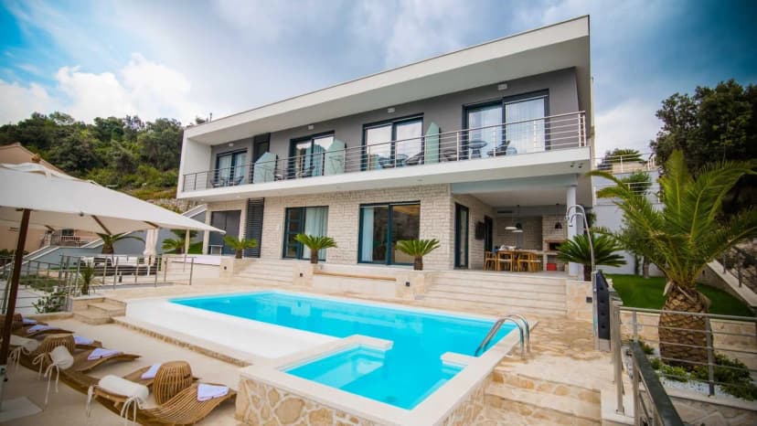 Relaxing Villa With Panoramic Adriatic Views