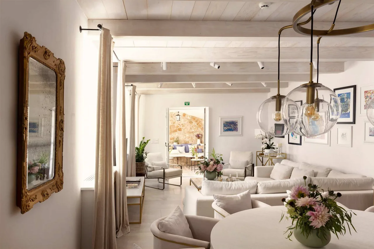 Mediterranean Villa With Breathtaking Sea Views photo 2