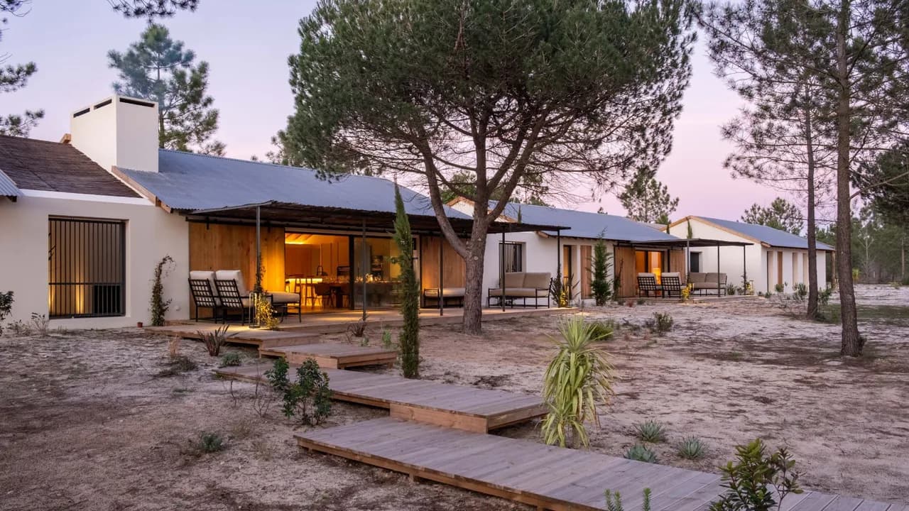 Stylish Villa Near Carvalhal Village