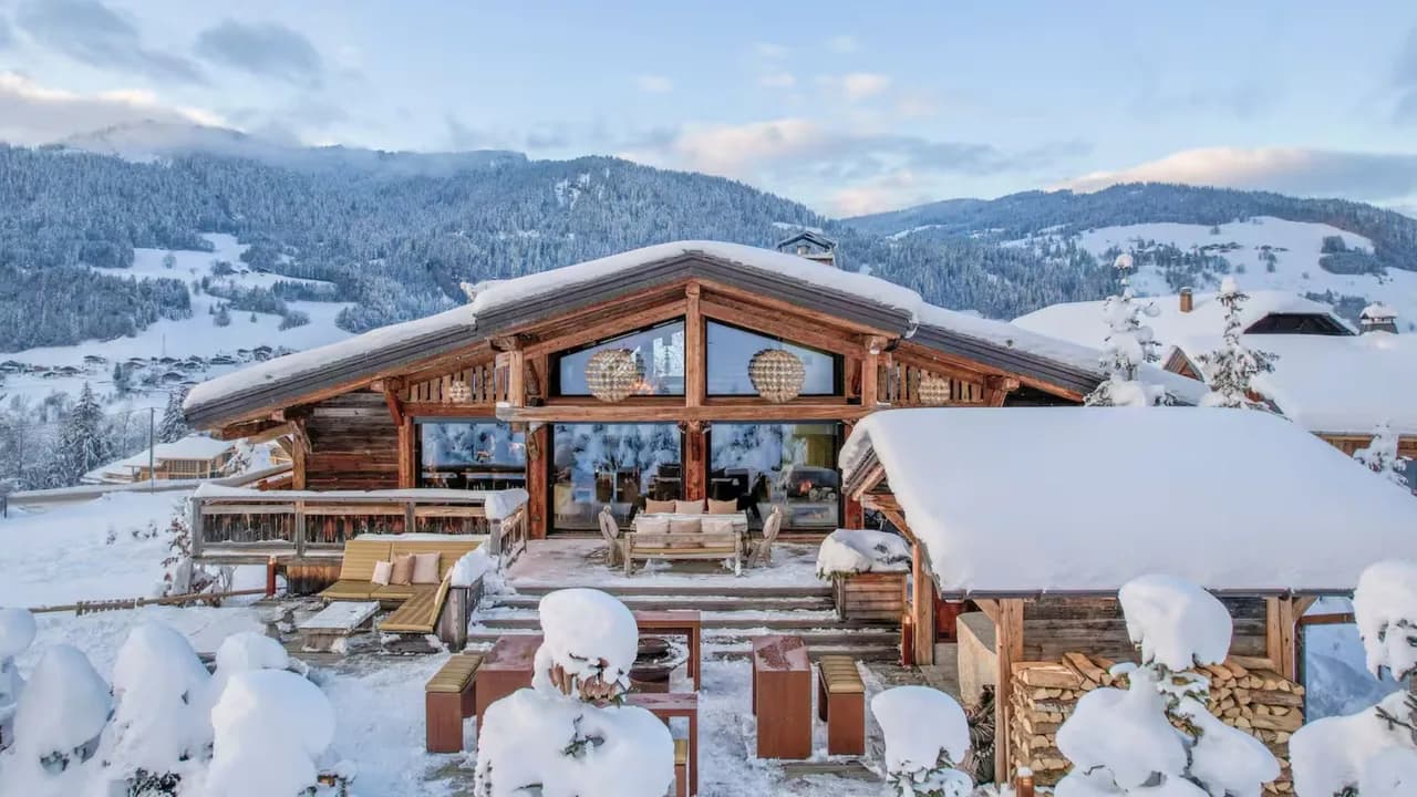 Secluded Mountain Escape in Megève photo 5
