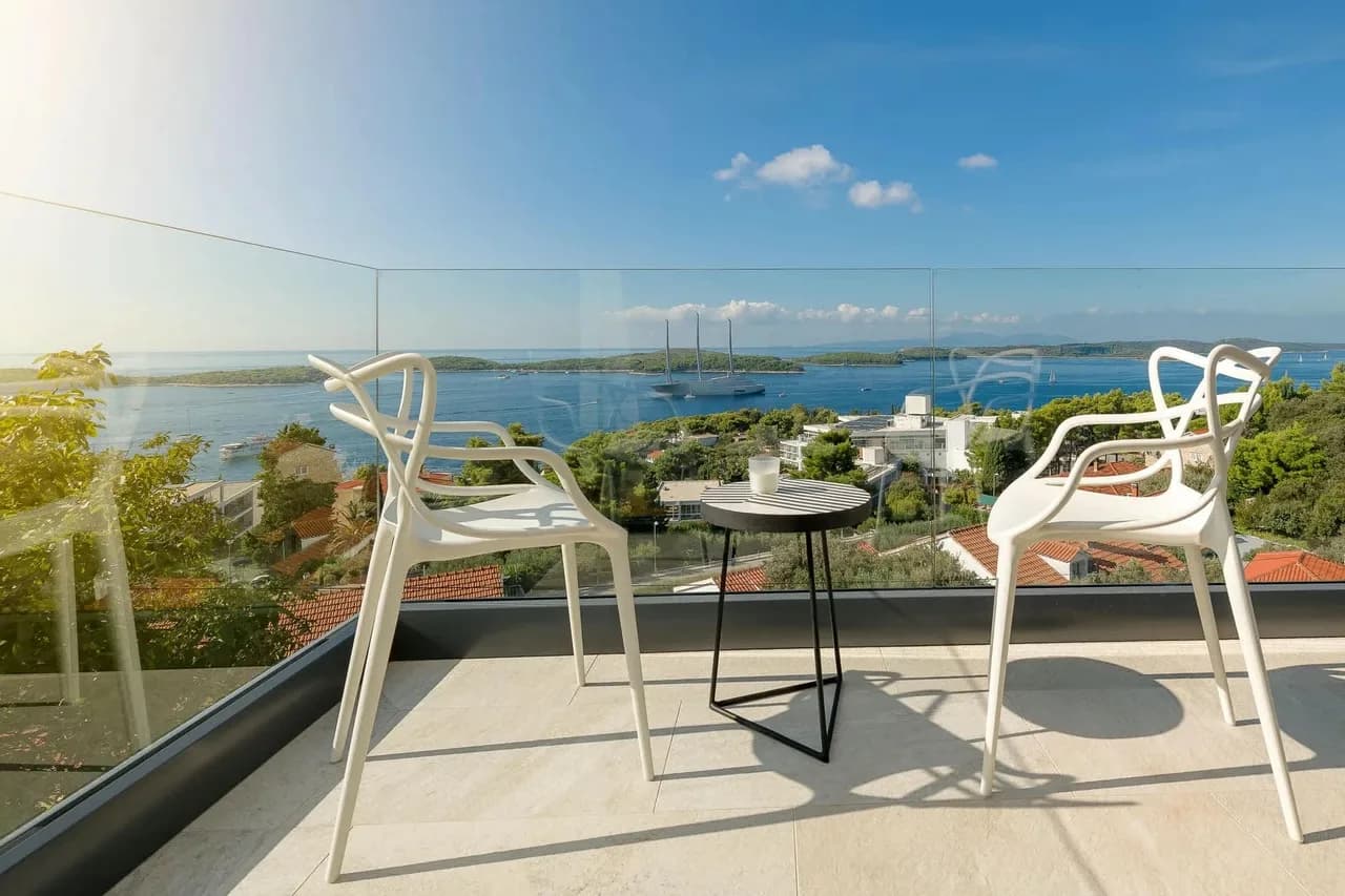 Scenic Luxury Villa With Infinity Pool photo 4