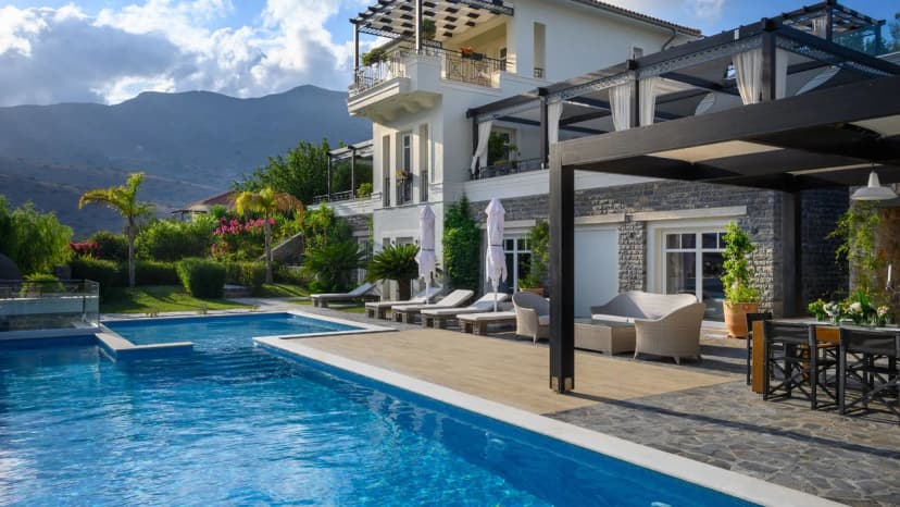 Luxurious Vacation in Mirabello Bay