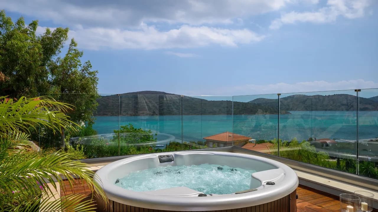 Luxurious Vacation in Mirabello Bay photo 4