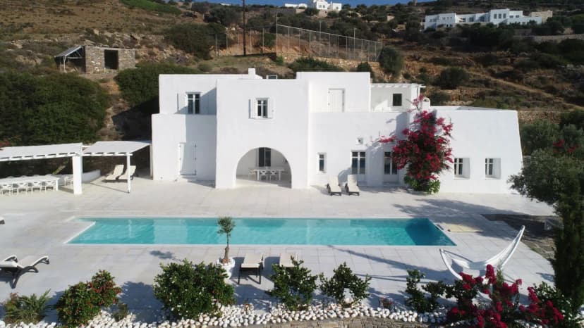 Relaxing Getaway Near Paros Beaches