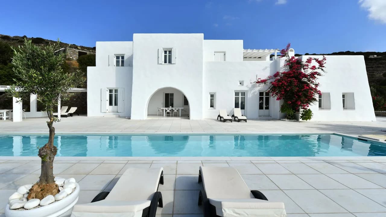 Relaxing Getaway Near Paros Beaches photo 5