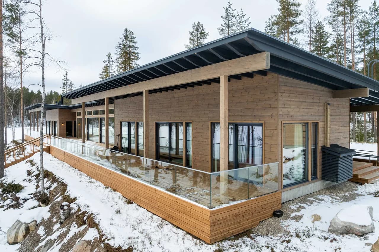 Stylish Villa With Private Sauna and Lake Access