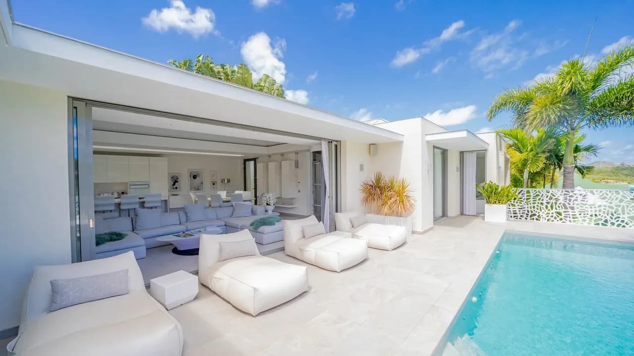 Modern Villa Overlooking Pelican Bay photo 5