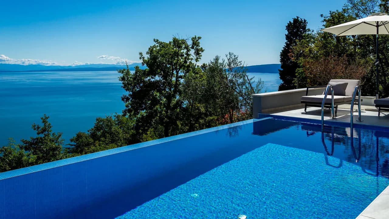 Luxurious Accommodation Near Medveja Beach photo 5