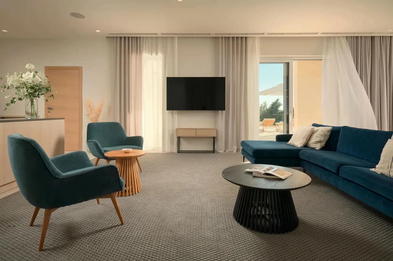 Luxury Hideaway With Personalized Service photo 2
