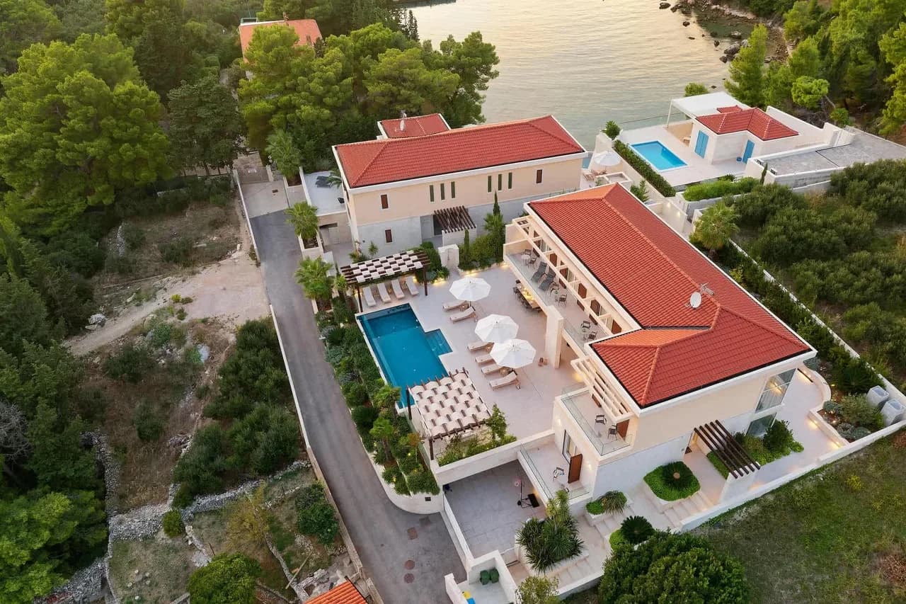 Luxury Hideaway With Personalized Service photo 5