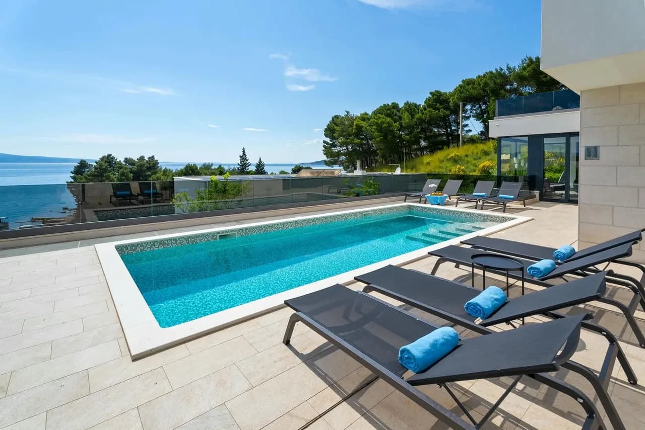 Panoramic Views From Heated Pool Villa photo 5