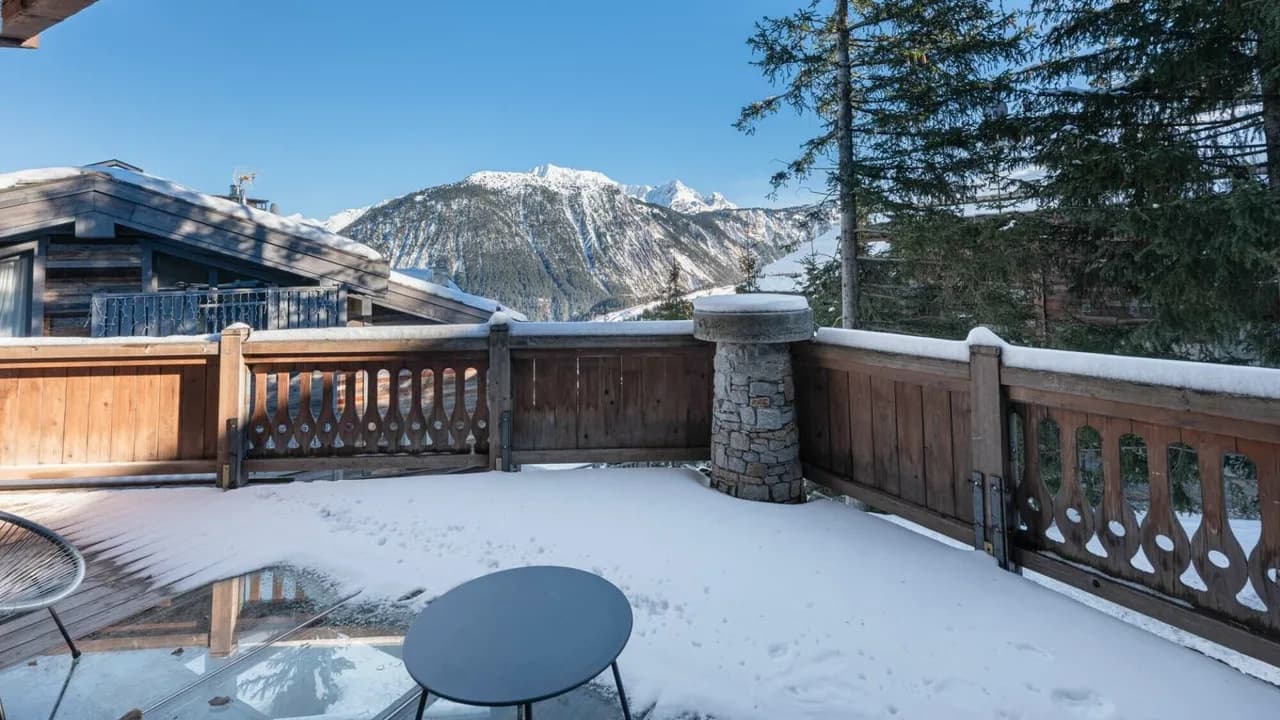 Cozy Mountain Chalet With Outdoor Jacuzzi photo 3
