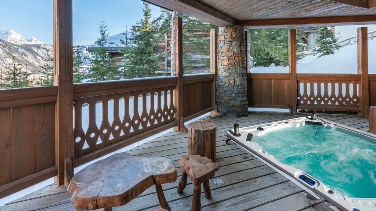 Cozy Mountain Chalet With Outdoor Jacuzzi photo 5