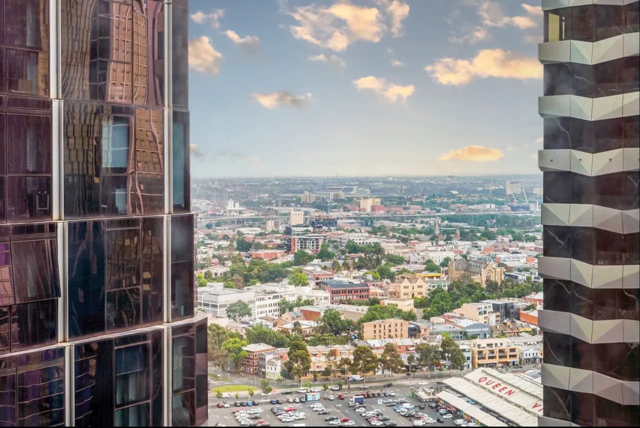 City View One Bedroom Apartment in Melbourne Victoria photo 4