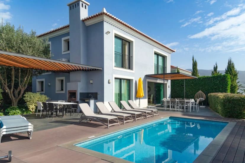 Ocean View Five Bedroom Villa in Madeira