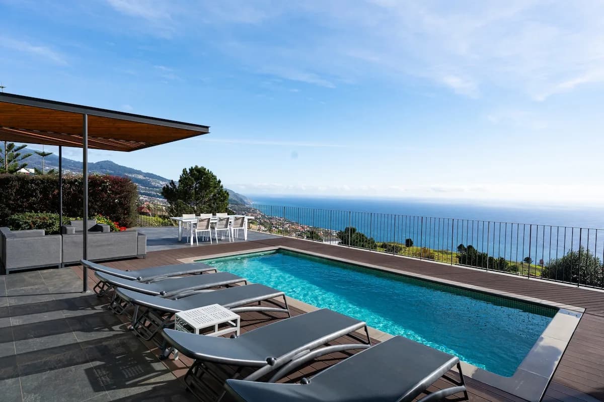 Private Pool Villa with Ocean Views in Madeira photo 2