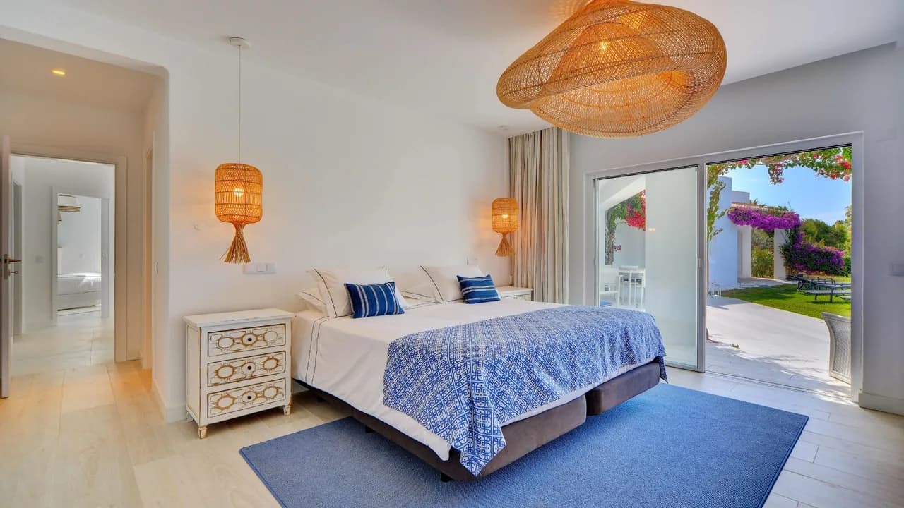 Charming Villa with Pool & Scenic Garden photo 3