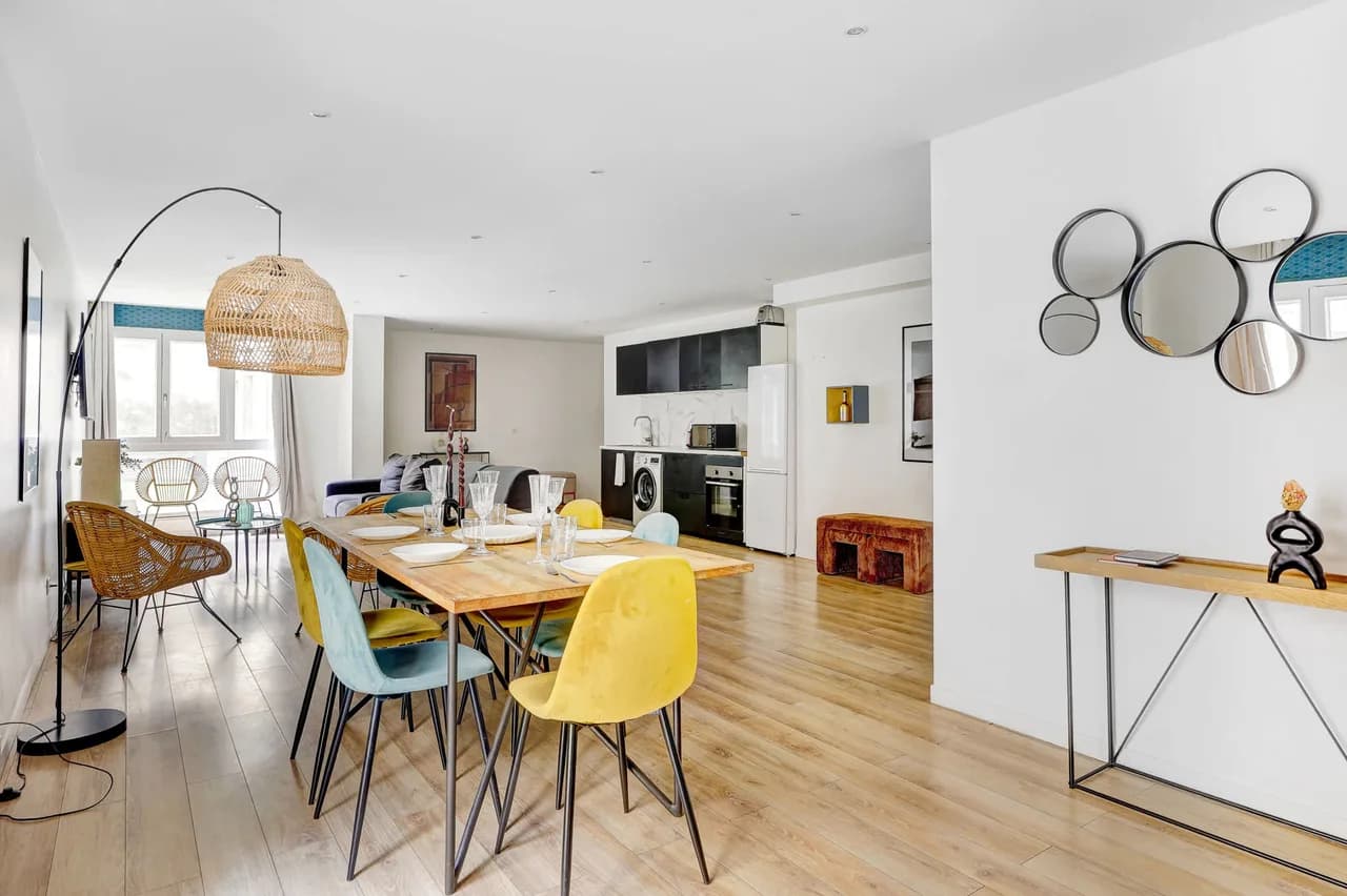 Family-Friendly Four Bedroom Home in Paris photo 2