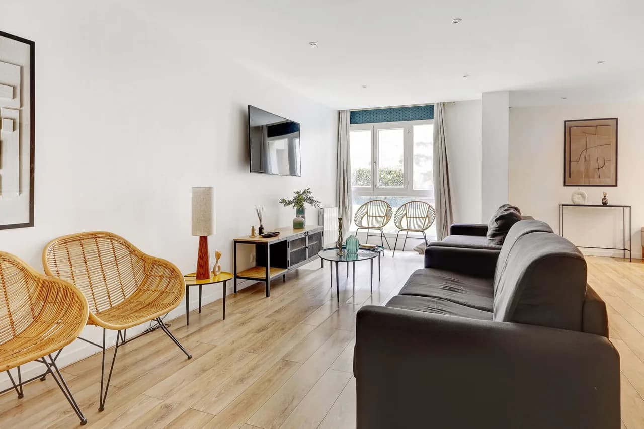 Family-Friendly Four Bedroom Home in Paris photo 3