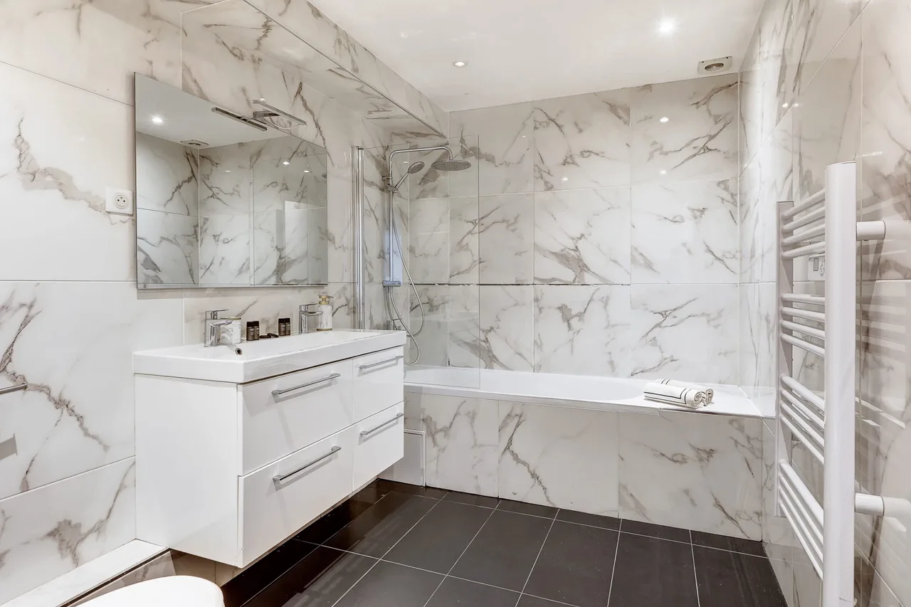 Family-Friendly Four Bedroom Home in Paris photo 5