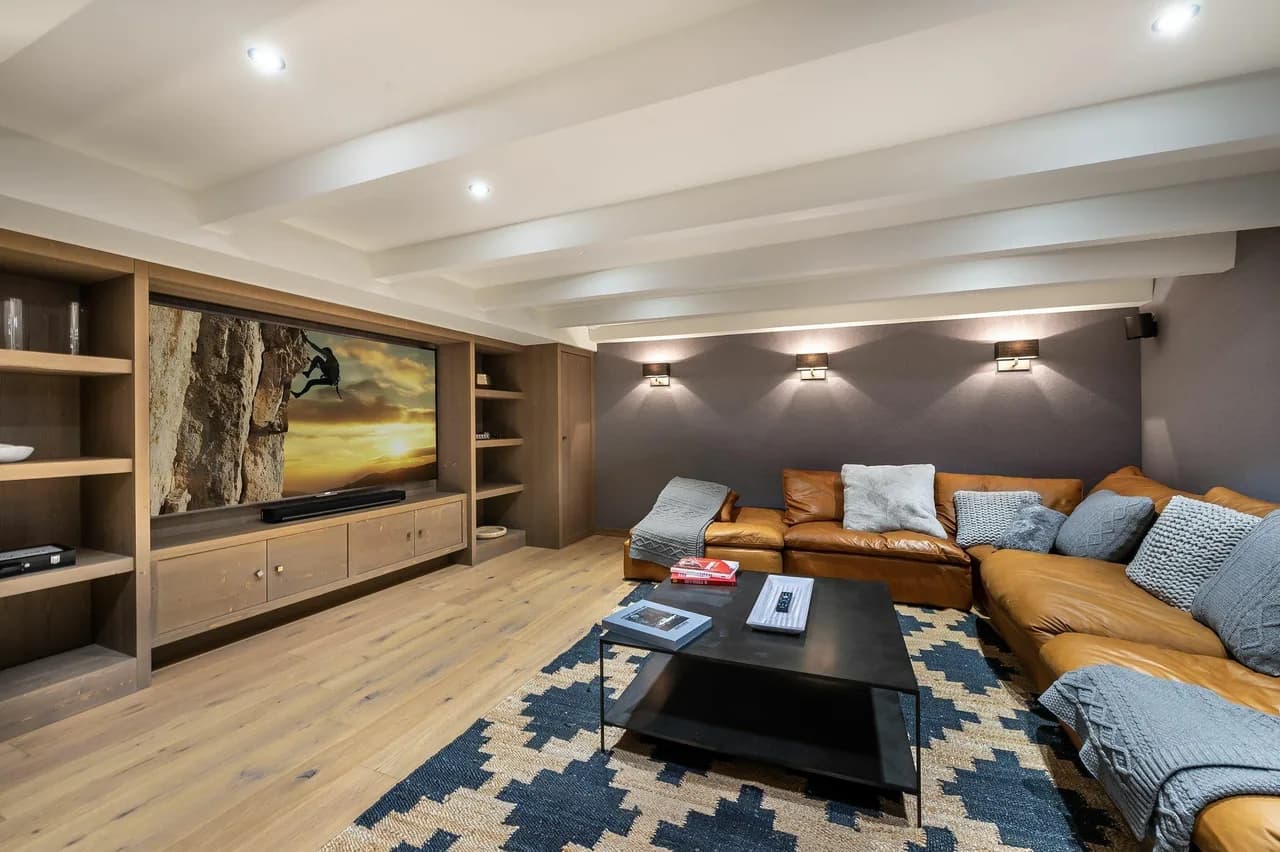 Refined Courchevel Chalet With Private Cinema photo 3